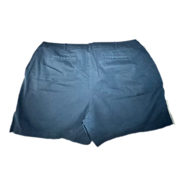 Crown & Ivy  Black Caroline Shorts - Picture 2 of 3